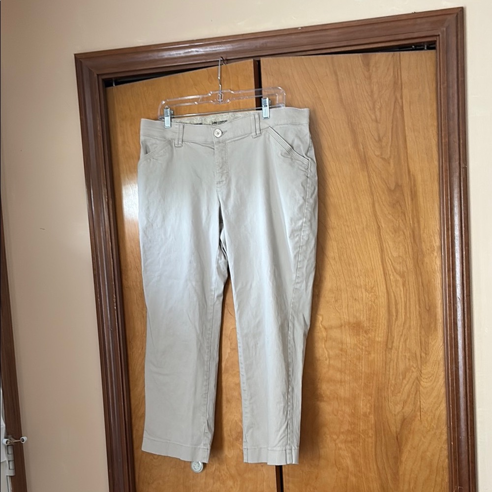 Women's Beige Jeans